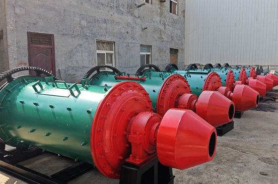 Low Consumption Mining Powder Grinding Machine Dry / Wet Type Limestone Gold Ore Ball Mill